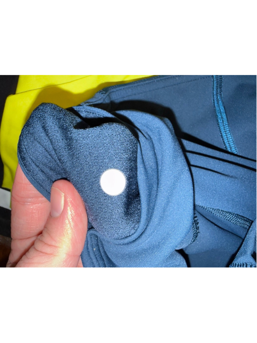 Women's Lululemon High Rise Leggings Mix & Mesh Panels Skull Logo size 6 - Picture 8 of 9